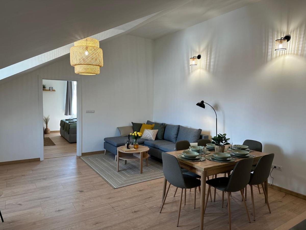Green Apartment - City Centre - Main Square Liptovský Mikuláš المظهر الخارجي الصورة