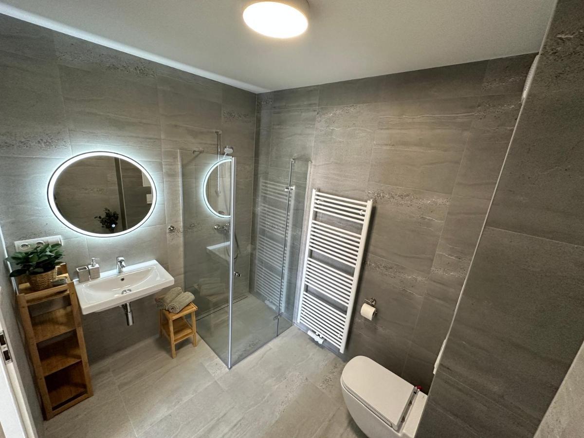 Green Apartment - City Centre - Main Square Liptovský Mikuláš المظهر الخارجي الصورة